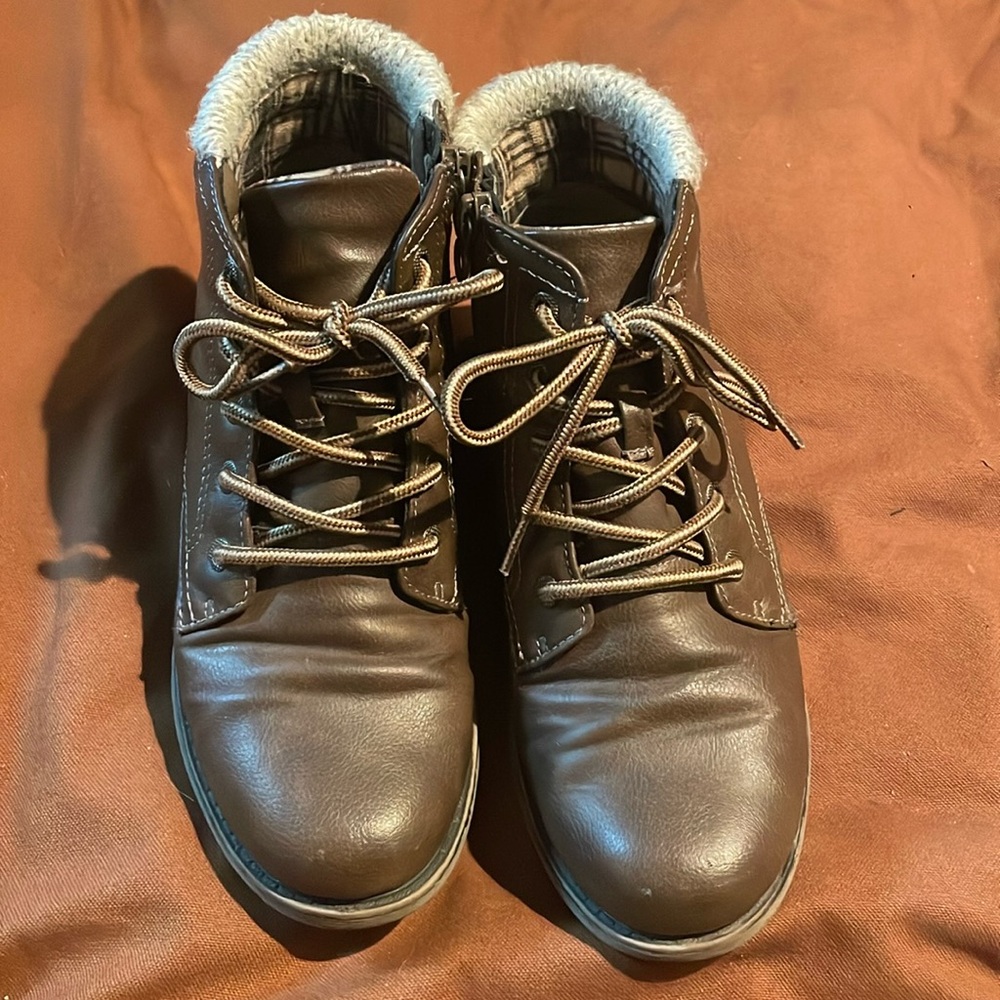 Sporto Women's Leslie 2 Water Resistant Boot Size 8.5